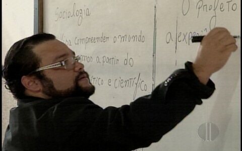 Professor usa didática inovadora em Natal (Divulgação/Sindsaúde)