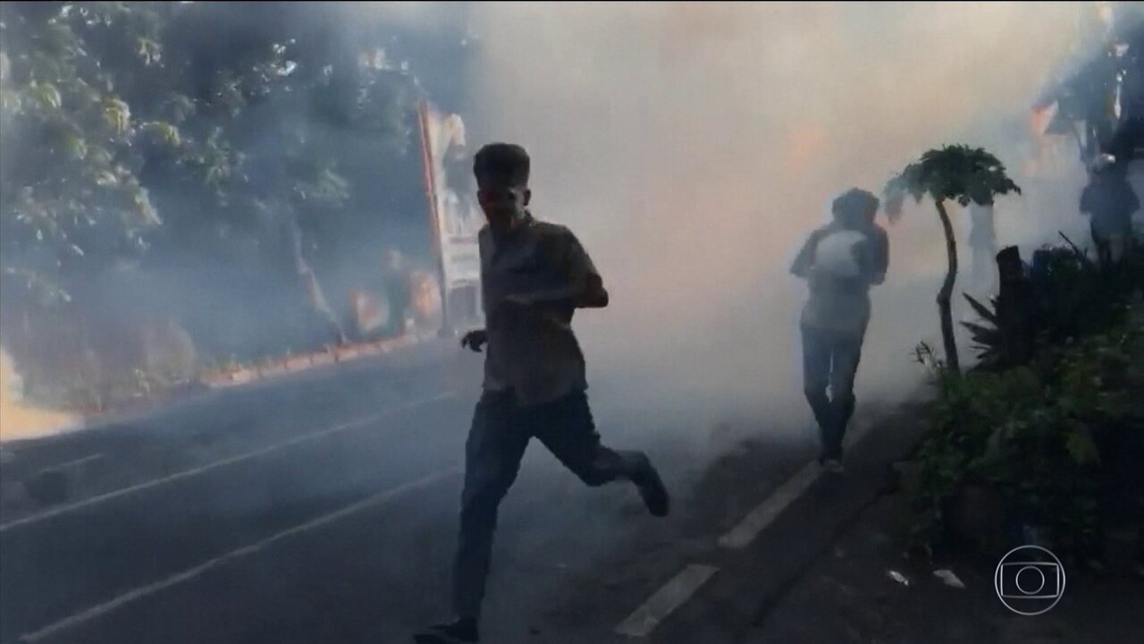 Protestos após reeleição de presidente deixam seis mortos na Indonésia Protestos após reeleição de presidente deixam seis mortos na Indonésia
